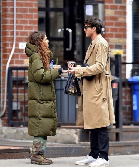 zendaya and jacob elordi Zendaya And Jacob Elordi, Stile Kendall Jenner, Euphoria Fashion, Zendaya Maree Stoermer Coleman, Jacob Elordi, Zendaya Style, Me And Bae, Street Style Outfits Men, Zendaya Coleman