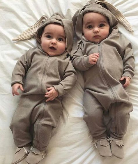 Indian Baby Names, Twin Baby Photos, Cute Baby Twins, Twin Baby Clothes, Trendy Baby Boy Clothes, Twin Baby Boys, Baby Boy Newborn Photography, Indian Baby, Twin Baby Girls