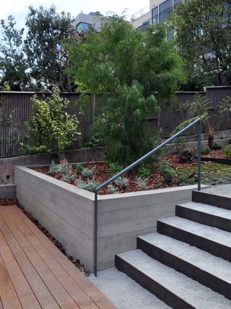 Stairs Concrete, Patio Layout Design, Metal Garden Edging, Retaining Wall Ideas, Retaining Wall Design, Landscape Stairs, Glass Railings, Concrete Retaining Walls, Patio Layout