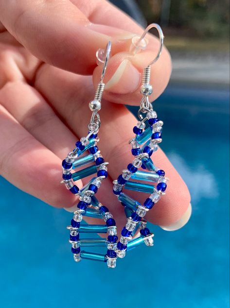 Dna Beads, Dna Earrings, Dna Jewelry, Beaded Earrings Diy, Double Helix, Beaded Crafts, Handmade Jewelry Diy, Beaded Jewelry Patterns, Beaded Accessories