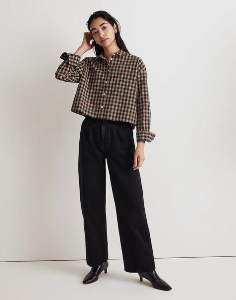 Cropped Button Up Shirt Outfit, Cropped Button Up Shirt, Women Shirt Top, Cool Buttons, Mode Inspo, Madewell Denim, Professional Outfits, Business Casual Outfits, Work Attire