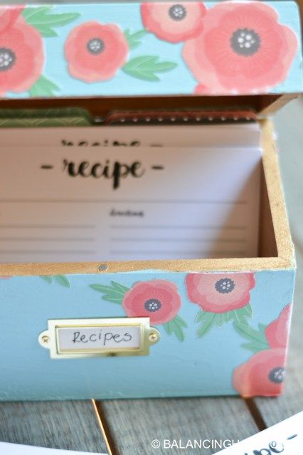 recipe-box-11 Anthropology Diy, Painted Recipe Box, Recipe Box Diy, Paint Recipe, Anthropologie Inspired, Box Craft, Diy Apartment Decor, Scrapbook Tutorial, Box Diy