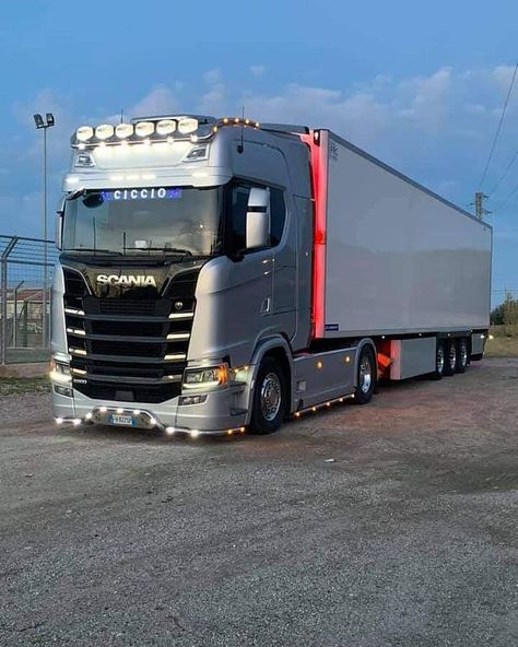 Toni Trucker en Instagram: “Scania S…” Large Truck, Automotive Engineering, Truck Interior, Best Luxury Cars, Market Place, Semi Trucks, Car Wallpapers, Volvo, Luxury Cars