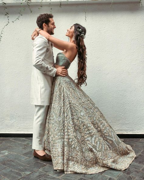 Alanna Panday Wedding, Alanna Pandey, Alanna Panday, Engagement Portraits Poses, Indian Wedding Poses, Engagement Photography Poses, Wedding Portrait Poses, Indian Wedding Couple Photography, Indian Wedding Couple