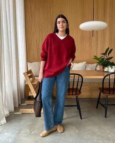 Everything I Wore This Week - by Anna Newton Anna Newton, Jumper Outfit Winter, Red Jumper Outfit, Lana Del Rey Outfits, Anna Edit, Back To Business, Blue Jean Outfits, Jumper Outfit, Red Jumper