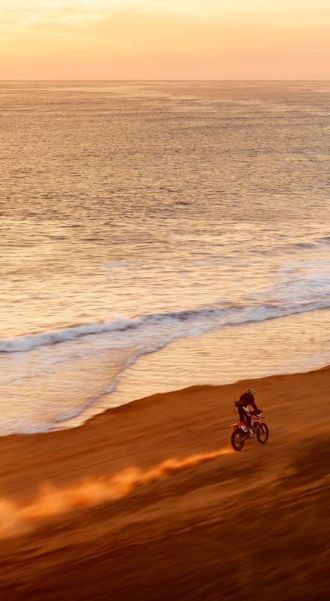 Dirtbike Wallpaper Aesthetic, Beach Bike Aesthetic, Dirtbike Aesthetic, Larry Chen, Bike Riders, Bike Aesthetic, Useful Gifts, Adventure Aesthetic, Moto Cross