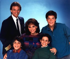 harper family tv show | Valerie TV show - Valerie television series | canceled + renewed TV ... The Hogan Family, Happy Days Tv Show, Erin Moran, 1980s Tv Shows, Tv Theme Songs, 80 Tv Shows, Roberta Flack, Jason Bateman, Childhood Tv Shows