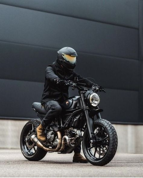 Ducati Scrambler Custom, 240z Datsun, Motor Bicycle, Custom Bikes Cafe Racers, Ducati Cafe Racer, Moto Scrambler, Stylish Bike, Scrambler Custom, Мотоциклы Cafe Racers