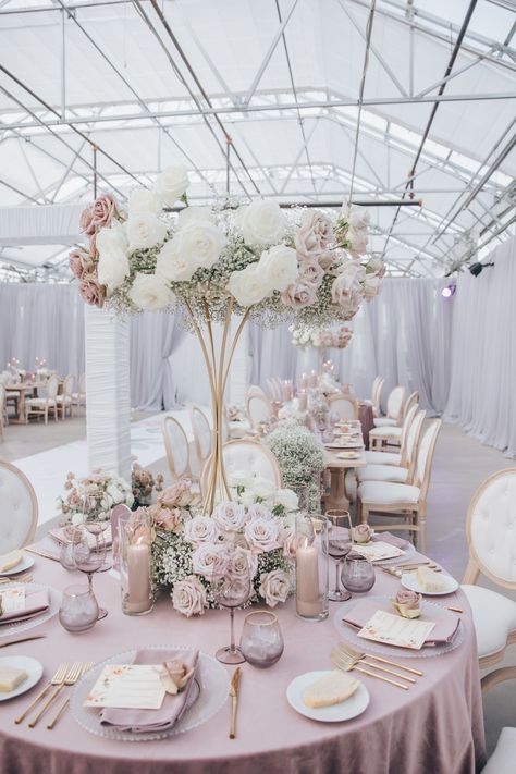 Lavender Wedding Reception, Lavender Wedding Ideas, Lavender Wedding Theme, Elegant Wedding Themes, Pink And White Weddings, Mauve Wedding, Purple Wedding Theme, Dream Wedding Decorations, Elegant Wedding Reception