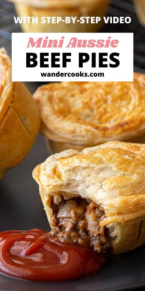 Savory Hand Pies Recipes, Party Pies, Australian Foods, Australian Meat Pie, Australian Party, Tiny Bites, Mini Pie Recipes, Hand Pies Savory, Dinner Pies