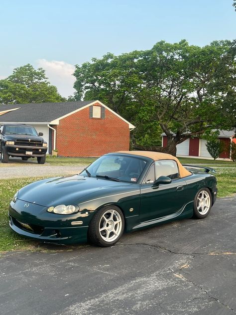 Miata Car, Mx5 Nb, Initial D Car, Normal Cars, First Cars, British Racing Green, Mazda Mx5 Miata, Miata Mx5, Lexus Is250