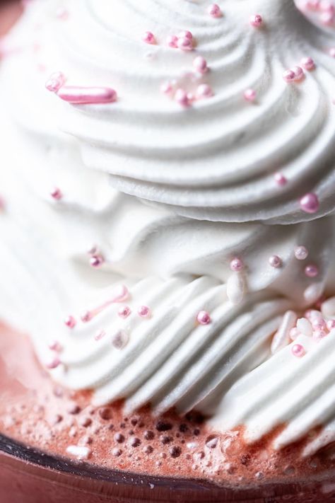 A close up of whipped cream on top of a milkshake Pumpkin Spice Milkshake, Vanilla Milkshake, Making Whipped Cream, Thanksgiving Cooking, Chia Seed Pudding, Homemade Whipped Cream, Ice Cream Sundae, Cream Recipes, Favorite Desserts