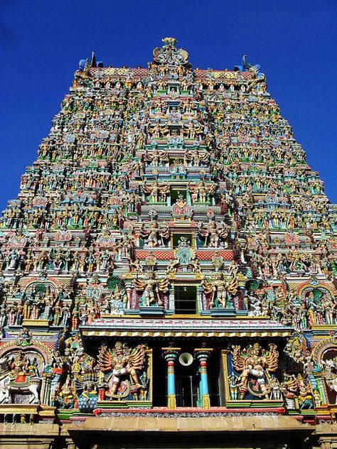 madhura meenakshi temple | Flickr - Photo Sharing!Sethuram Kishore madhura meenakshi temple  Meenakshi Sundareswarar Temple or Meenakshi Amman Temple is a historic Hindu temple located in the holy city of Madurai in India. Madhura Meenakshi Temple, Meenakshi Sundareswarar, Madurai Meenakshi Temple, June Bujo, Meenakshi Amman Temple, Meenakshi Temple, Temples Of India, Meenakshi Amman, Temple India