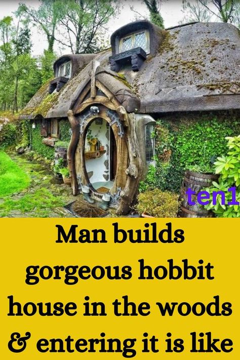 Hobbit Houses Diy, Hobbit House Plans, Hobbit House Interior, Hobbit Garden, Tiny Living Space, Hobbit Hole, Survival Life Hacks, Hobbit House, Different World