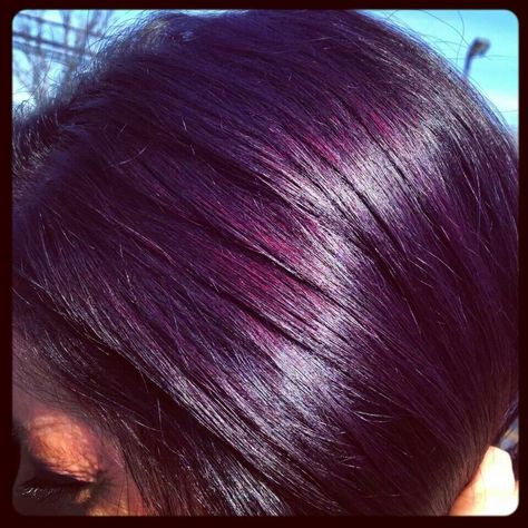 .... Eggplant Hair Color, Deep Violet Hair, Eggplant Colored Hair, Pravana Violet, Eggplant Hair, Pelo Color Borgoña, Violet Hair Colors, Hair Color Plum, Dark Purple Hair