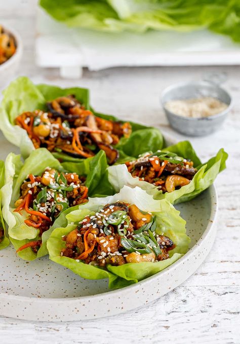 Veggie Lettuce Wraps, Pf Changs Lettuce Wraps, Tofu Lettuce Wraps, Vegan Lettuce Wraps, Vegetarian Lettuce Wraps, Lettuce Wraps Healthy, Tofu Chicken, Pf Changs, Lettuce Wrap Recipes