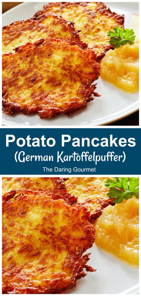 Potato Pancakes (German Kartoffelpuffer) German Potato Pancakes, German Food Authentic, Potatoe Pancake Recipe, German Potato, German Potatoes, Potato Pancakes, Idee Pasto Sano, Potato Dishes, Pancake Recipe