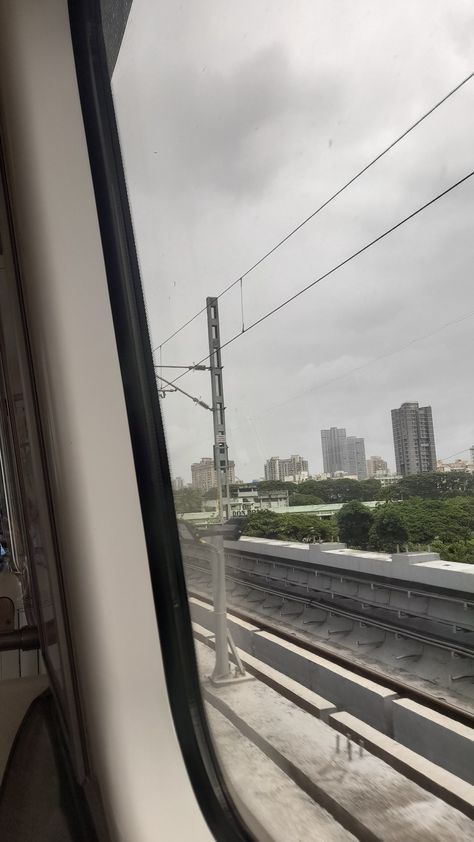 Mumbai Metro Mumbai Metro Snapchat, Delhi Traffic Snapchat Stories, Bangalore Metro Snap, Metro Station Snap, Metro Snapchat Stories, Metro Snapchat, Metro Pics Aesthetic, Delhi Metro Snaps, Metro Train Aesthetic