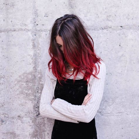 Red Hair Tips, Red Ombre Hair, Red Curls, Black Curls, Tumblr Hair, Hair Color Highlights, Trendy Hair Color, Ombre Hair Color, Red Hair Color