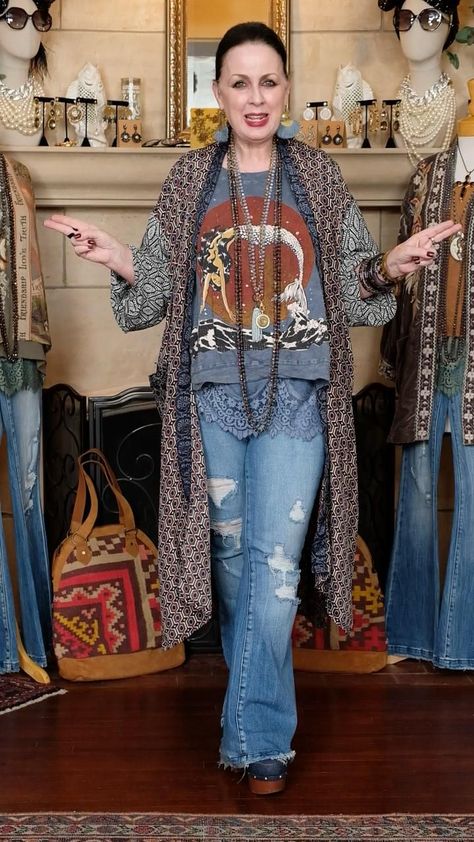 Shabby Chic Clothes Boho, Boho Over 50, Boho Fashion Over 50, Fashion Distraction, Boho Chic Style Outfits, Boho Fashion Over 40, Look Boho Chic, Shabby Chic Clothes, Western Style Outfits