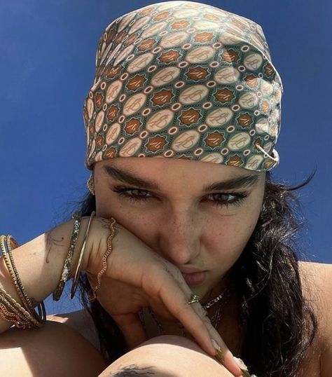 Scrolling Through Pinterest, Photos Inspo, Stil Boho, Summer Photos, Toothpick, Inspiration Mode, Photography Inspo, Aesthetic Photo, Head Scarf