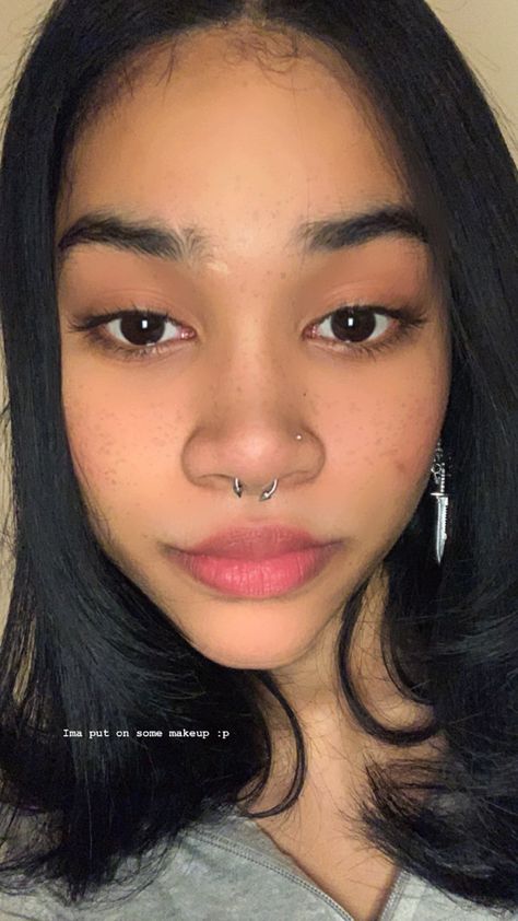 Nose Piercing And Septum Combo, Wide Nose Piercing, Septum Piercing With Nose Stud, Girls With Nose Piercing, Small Septum Piercing, Jewelry Combo, Septum Nose Piercing, Cute Nose Piercings, Septum Piercing Jewelry