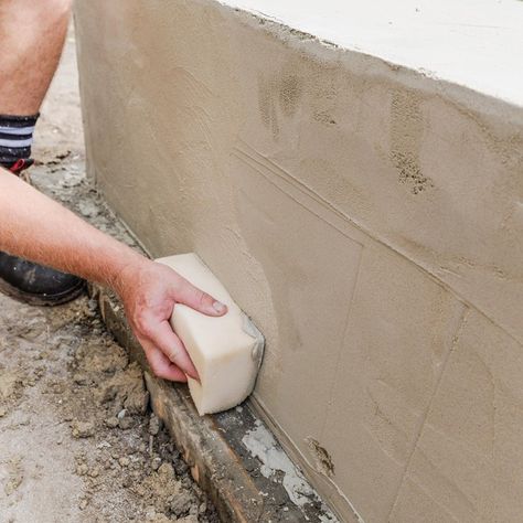 Tile Bench Seat, Brick Benches Diy Outdoor Seating, Concrete Block Bench Outdoor Seating, Diy Cement Bench Outdoor, Concrete Garden Furniture, Diy Garden Seat, Diy Concrete Bench Outdoor, Concrete Bench Diy, Cement Benches Outdoor Seating