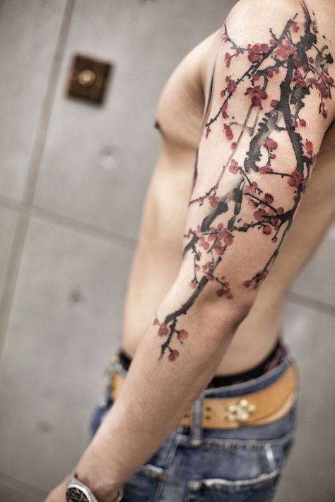 Mens Chinese Tattoo, Traditional Chinese Tattoo Men, Chinese Tattoos Men, Chinese Tree Tattoo, Chinese Flowers Tattoo, Sakura Tattoo Men, Japanese Cherry Blossom Tattoo Sleeve, Chinese Sleeve Tattoo, Tattoo Shoulder Mens