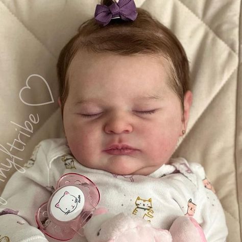 Hyperealism Art, Baby Doll Hair, Reborn Art, Meaningful Names, Reborn Baby Girl, Reborn Baby, Hamsters, Kitty Cats, Doll Hair