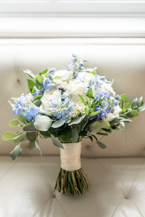 Spring RiverCrest Golf Club Wedding | Heather Marie Photography | Gorgeous spring blue and white wedding at the lovely RiverCrest Golf Club in Montgomery County, Pennsylvania. #montgomerycountyweddings #rivercrestgolfclub #heathermariephotography Blue White And Green Wedding Flowers, Blue And White Bridal Bouquet Hydrangeas, White Green And Blue Bridal Bouquet, White And Blue Wedding Bouquet, Blue And Green Wedding Flowers, White And Blue Wedding Flowers, Blue Wedding Florals, White Bridal Bouquet Hydrangea, Blue And White Wedding Flowers