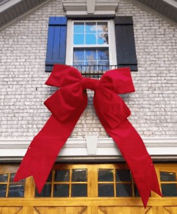 Diy Giant Bow For House, Outdoor Bows Christmas, Outdoor Christmas Bows, Giant Christmas Bow On House, Large Christmas Bows Diy, How To Make A Giant Bow, Diy Large Bow, Giant Christmas Bow, Giant Bow Diy