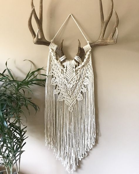 Moose Antler Macrame, Deer Skull Macrame Wall Hanging, Elk Macrame, Macrame With Deer Antlers, Deer Antler Macrame Wall Hanging, Macrame With Antlers, Antlers Macrame, Macrame On Antlers, Deer Skull Macrame