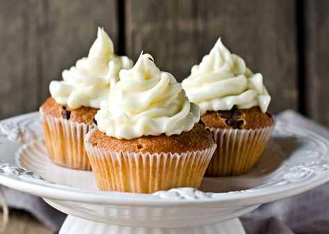 Icing For Cakes, Cupcake Receptek, Carrot Cupcake Recipe, Pineapple Cream Cheese, Cinnamon Cupcakes, Healthy Cupcakes, Chocolate Chip Cupcakes, Carrot Cake Cupcakes, Carrot Cupcakes