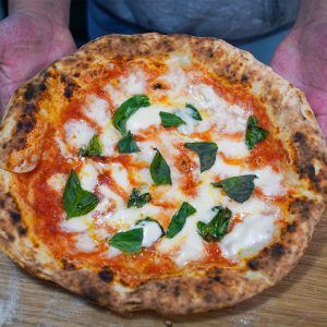 The Best No Knead Neapolitan Pizza Dough - Vincenzo's Plate Napoleon Pizza, Neapolitan Pizza Dough Recipe, Neapolitan Pizza Dough, No Knead Pizza Dough, Tomato Pizza Sauce, Electric Pizza Oven, Neopolitan Pizza, Pizza Shapes, Neapolitan Pizza