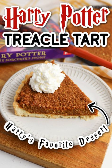 If you have a sweet tooth, this delicious Harry Potter Treacle Tart is for you! Find out why this treat is Harry Potter's favorite dessert! Harry Potter Treats Sweets, Fudge Harry Potter, Harry Potter Treats, Harry Potter Desserts, Treacle Tart, Fast Desserts, Fresh Bread Crumbs, British Desserts, Harry Potter Food