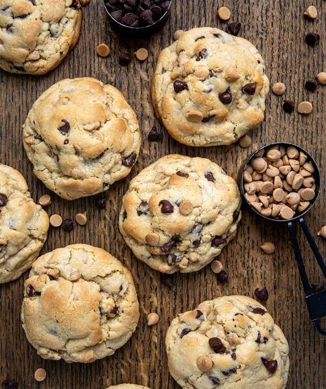 Chocolate And Peanut Butter Chip Cookies, Best Peanut Butter Chocolate Chip Cookie, Peanut Butter Chips Cookies, Thick Chocolate Chip Cookie Recipe, Chocolate Chip Peanut Butter Cookies, Aesthetic Recipes, Unique Sweets, Peanut Butter Chip Cookies, Bakery Chocolate Chip Cookies