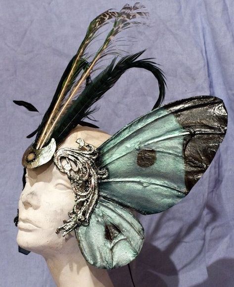 fairy10 Moth Mask, Masquerade Mask Ideas, Head Dresses, Diy Kostüm, Head Dress, Head Pieces, Fantasy Costumes, Fantasy Fashion, Butterfly Wings