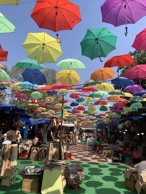 Dilli Haat Market, Delhi Haat Aesthetic, Purani Delhi, Delhi Haat, Delhi Market, Delhi City, Delhi Travel, Delhi Girls, Aura Colors