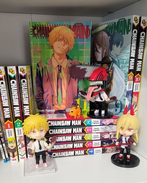 Anime Figures Collection Display, Anime Shelves, Manga Display, Manga Shelves, Manga Shelf, Anime Bedroom Ideas, Manga Box Sets, Kawaii Room Ideas, Action Figures Anime