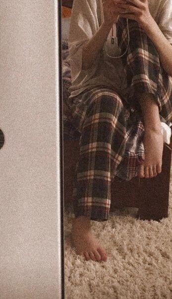 Dark Academia Pajamas, Pajamas Aesthetic, Naha, Perfect Life, Winter Aesthetic, Autumn Aesthetic, Aesthetic Photo, Comfy Outfits, Women's Plaid Shirt