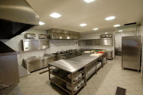 Commercial Kitchen Design For Home, Restaurant Kitchen Design Ideas, Small Commercial Kitchen, Ruangan Studio, Loft Style Homes, Restaurant Kitchen Design, Commercial Kitchen Design, Bakery Kitchen, Industrial Kitchen Design