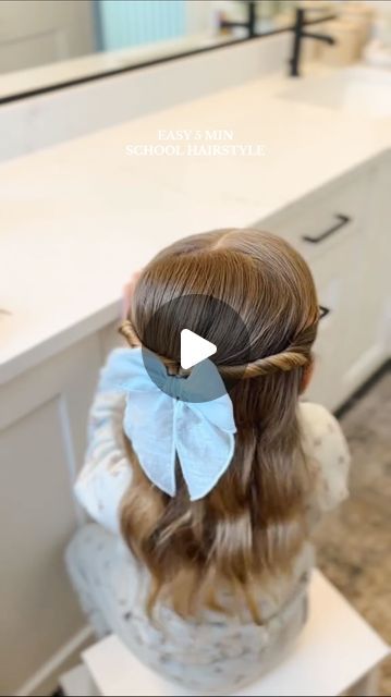 Girl Hair Dos Easy, Toddler Hair Down Hairstyles, Flower Girl Hairstyles Toddler Fine Hair, Kids Half Up Hairstyles, Christmas Hair Styles For Kids Simple, Hairstyles For Girls Kids Short Hair, Six Year Old Hairstyles, Toddler Graduation Hairstyles, Half Up Toddler Hairstyles