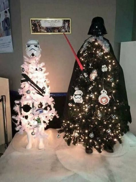 Star Wars Christmas Tree Ideas, Starwars Christmas Tree, Star Wars Tree, Darth Vader Christmas Tree, Star Wars Christmas Decorations, Star Wars Christmas Tree, Peaceful Living, Star Wars Christmas, Themed Christmas