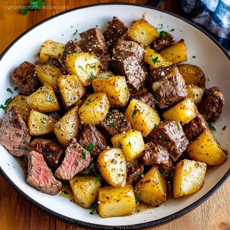 Flavorful Garlic Butter Steak Bites and Potatoes Recipe - My Home Made Recipe Crockpot Steak Bites And Potatoes, Butter Steak Bites And Potatoes, Steak Bites And Potatoes, Russet Potato Recipes, Garlic Butter Steak Bites, Butter Steak Bites, Make Garlic Butter, Garlic Steak, Steak Potatoes