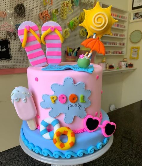 Cake Decorations Ideas, Pool Birthday Cakes, Kids Pool Party Birthday, Kids Birthday Cakes, Pool Party Cakes, Pool Cake, Pool Party Themes, Candy Birthday Cakes, Pool Party Kids