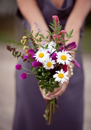 Virginia Vineyard Wedding, Small Wedding Bouquets, Fall Wedding Flowers, Wildflower Bouquet, Wildflower Wedding, Deco Floral, Wedding Flower Arrangements, Bouquet Of Flowers, Morning Flowers