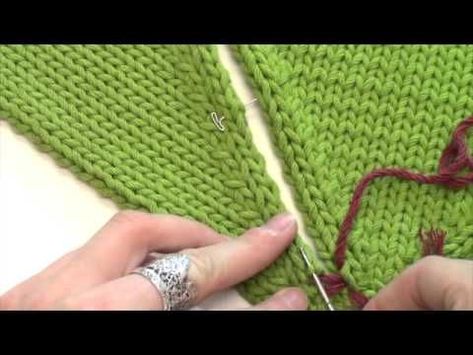 How to Seam: Set-in Sleeve - YouTube Raglan Knit, Knitting Help, Mattress Stitch, Herringbone Stitch, Knitting Instructions, Knitting Videos, Knit Sleeve, Knitting Tutorial, Knitting Techniques