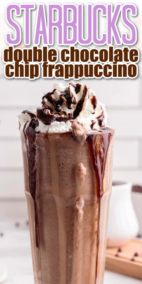 Double Chocolate Chip Frappuccino, Drink To Make At Home, Chocolate Chip Frappe, Starbucks Chocolate, Pink Drink Recipes, Frappe Recipe, Frappuccino Recipe, Copycat Starbucks, Mocha Chocolate