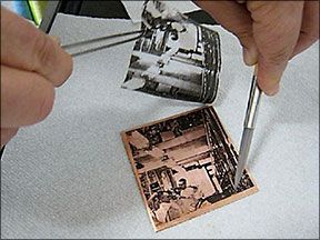 Photoetching metal is simple AND FUN! Etching can be used for printing processes, as an artifact of art, or for roller print embellishment. Find out more! Etched Jewelry, Jewelry By Brand, Metal Embossing, Metal Etching, Metal Projects, Jewelry Techniques, Jewelry Making Tutorials, Metal Crafts, Jewelry Tools