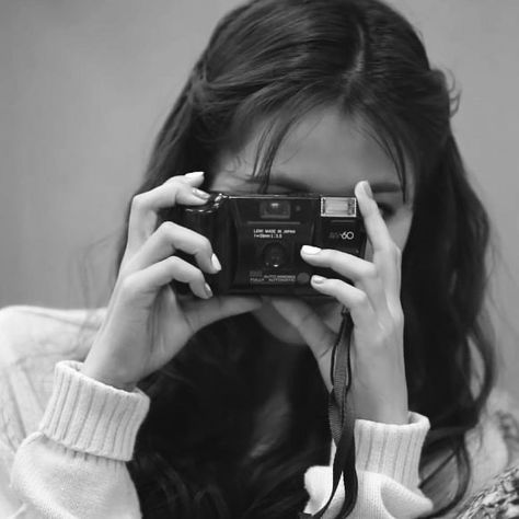 Tzuyu Profile, Tzuyu Selca, Tzuyu Icon, Black And White Effect, Chou Tzuyu, Ideal Boyfriend, Tzuyu Twice, Twice Kpop, Bad Blood